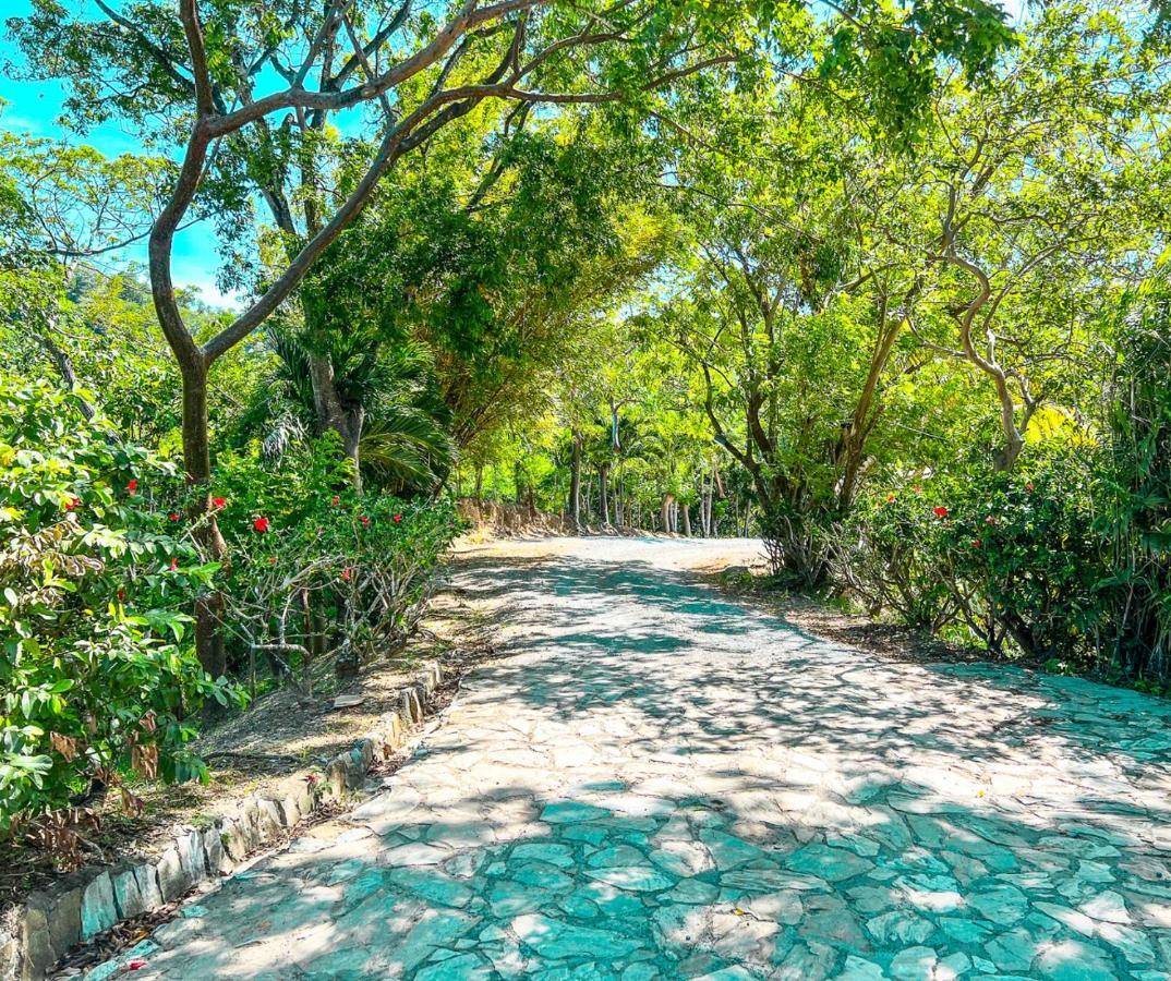 The Resort At Marble Hill Punta Blanca Exterior photo
